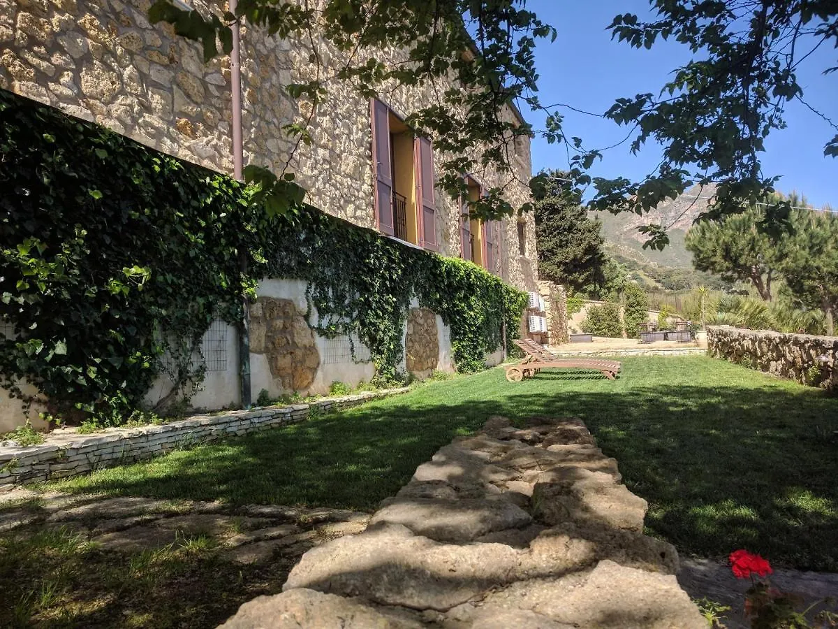 Villa Casale Ginisara à Castellammare del Golfo